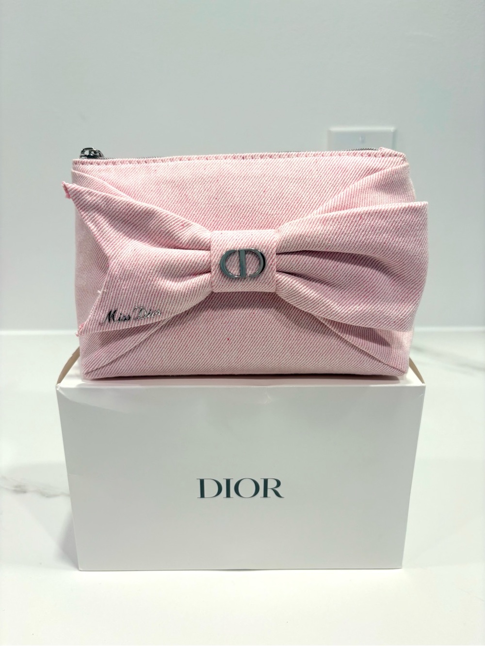 Dior Pink Bow Cosmetic Pouch – Miss Dior — CD logo